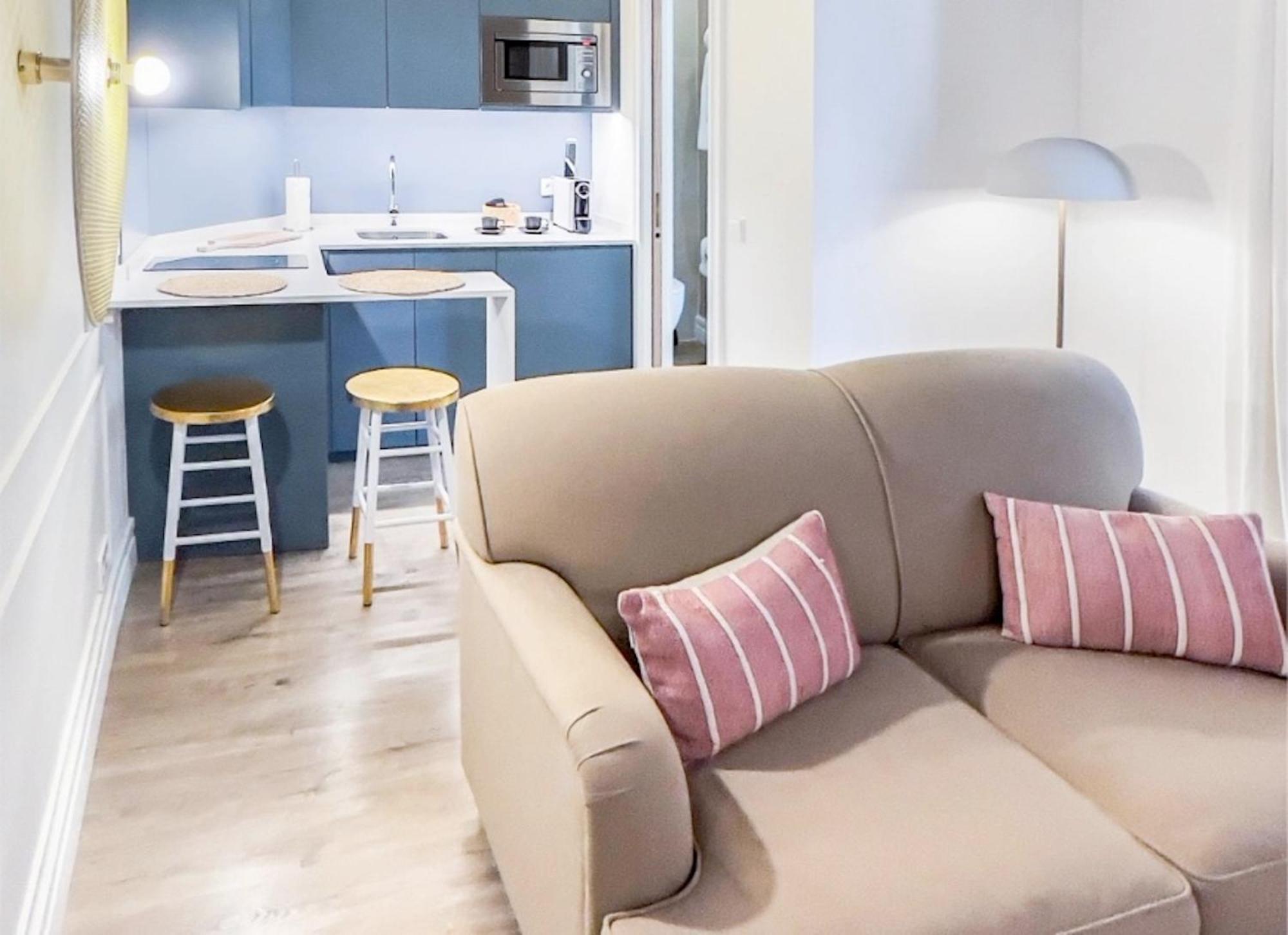 Hotel The Honest & 3*
