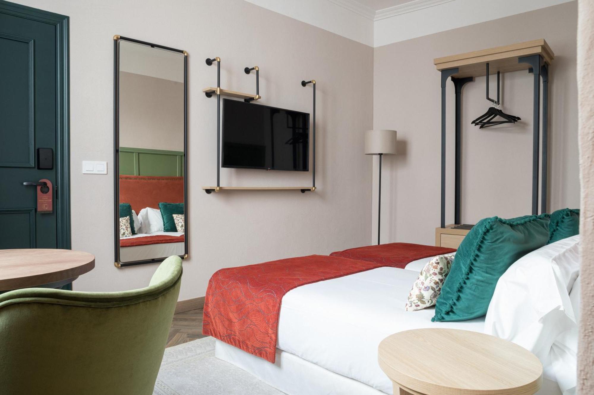 The Honest & Hotel 3*