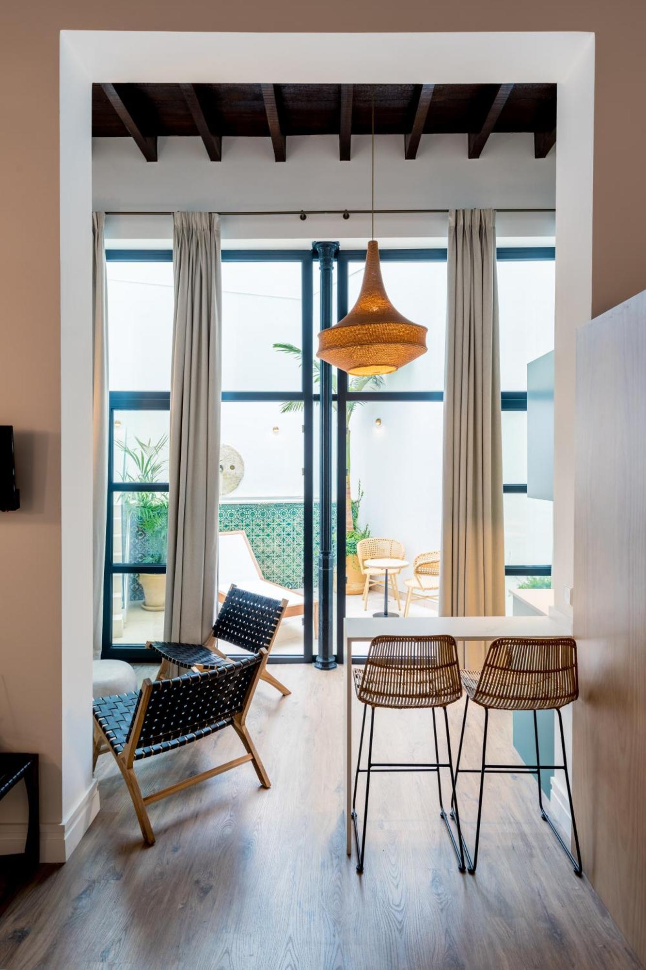 The Honest & Hotel Sevilla